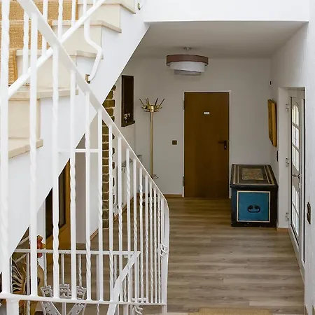 Keller Hoehe Oda ve Kahvaltı Andernach