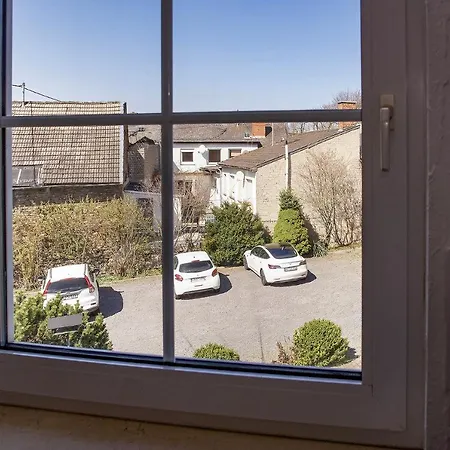 Keller Hoehe Oda ve Kahvaltı 3*