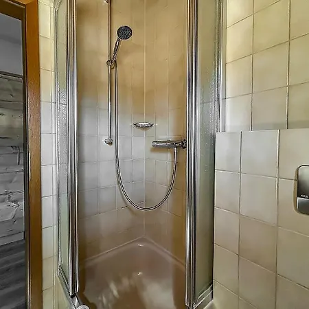 Keller Hoehe 3*