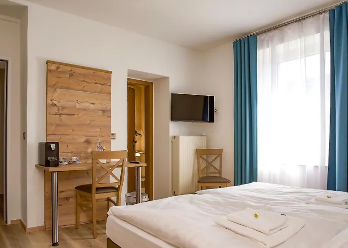 Keller Hoehe Bed and breakfast 3*